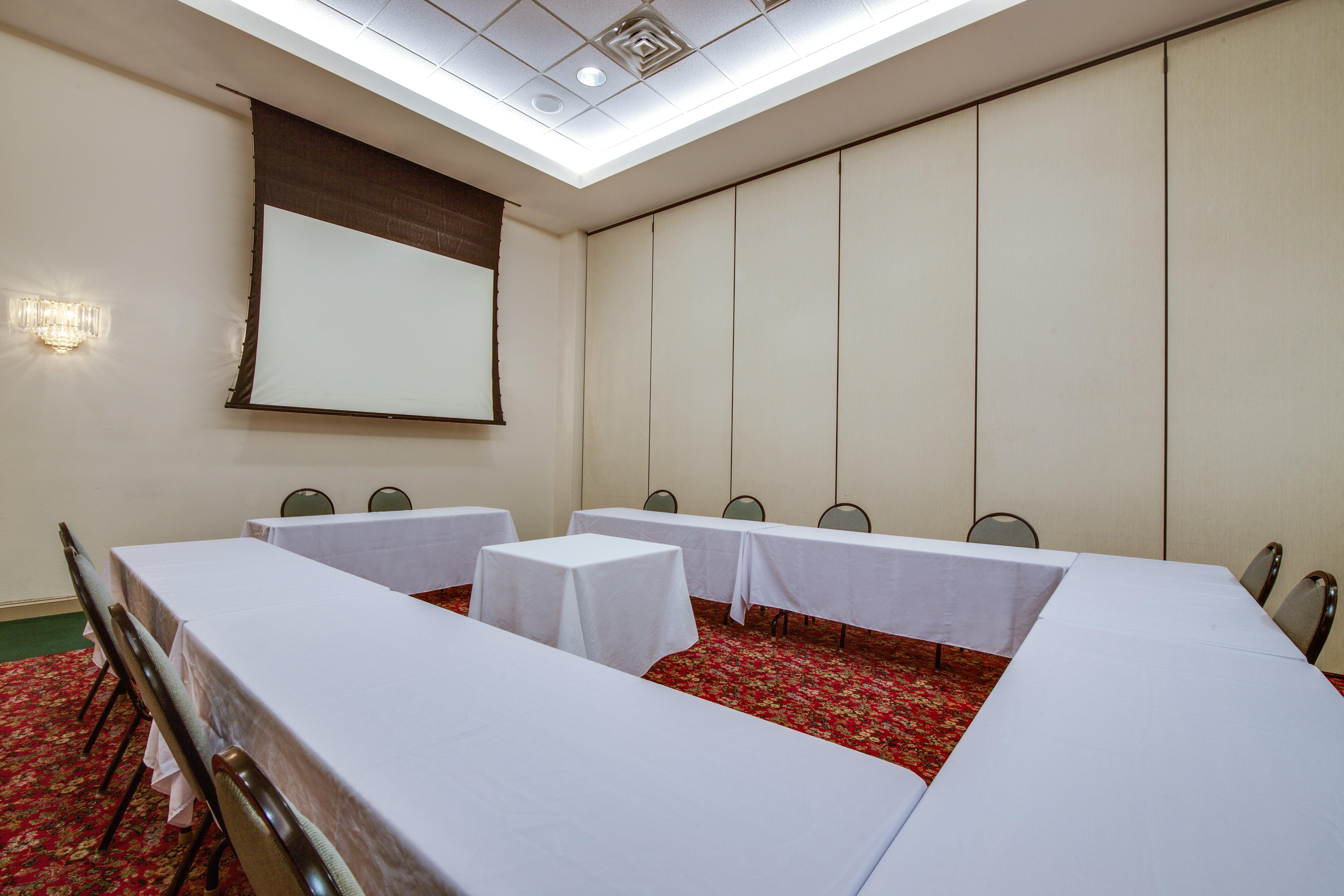 Holiday Inn Express Hotel & Suites Greensboro-East By Ihg Zewnętrze zdjęcie