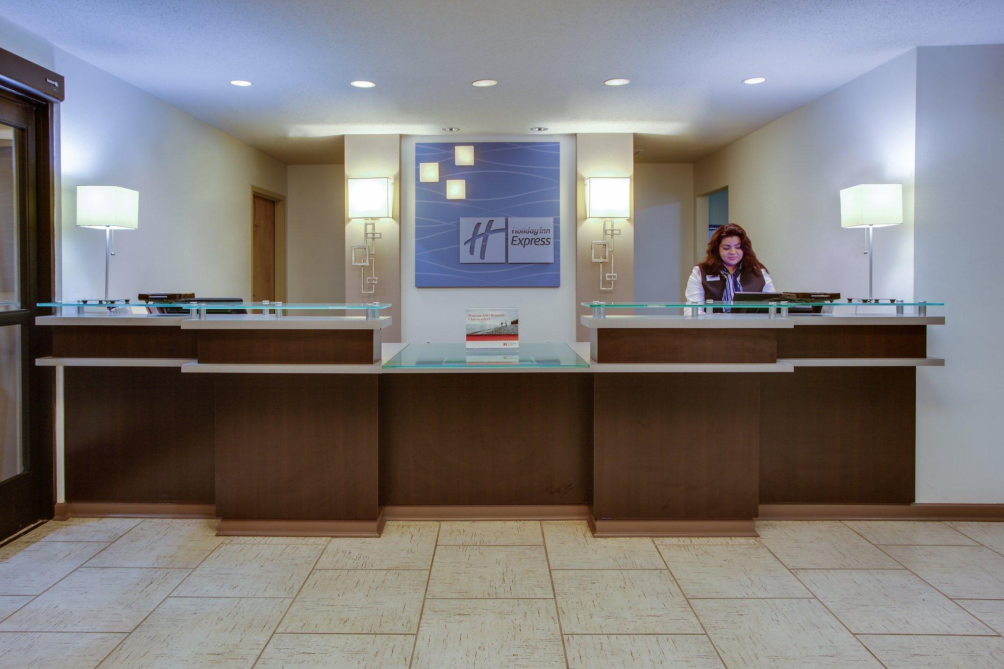 Holiday Inn Express Hotel & Suites Greensboro-East By Ihg Zewnętrze zdjęcie