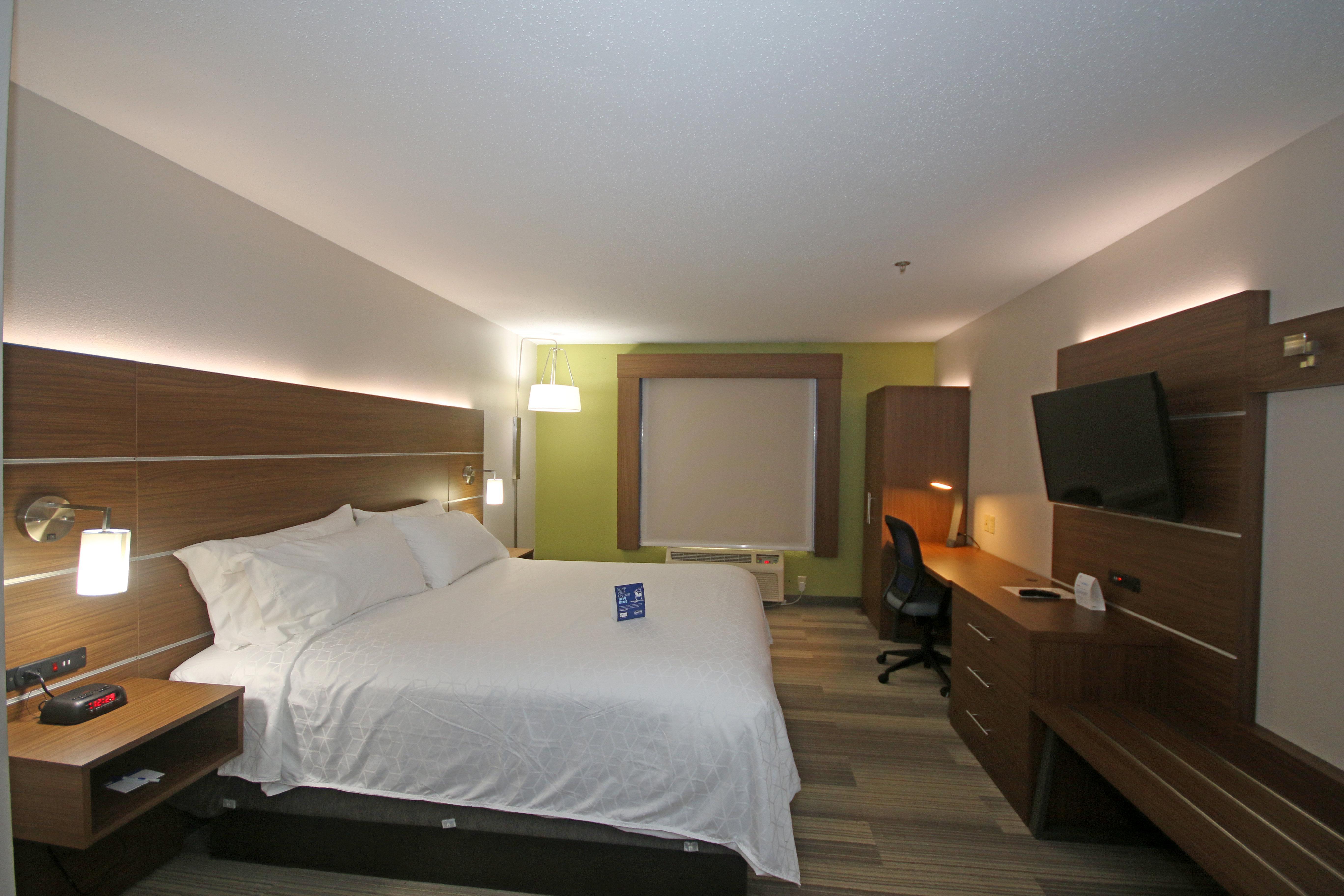 Holiday Inn Express Hotel & Suites Greensboro-East By Ihg Zewnętrze zdjęcie
