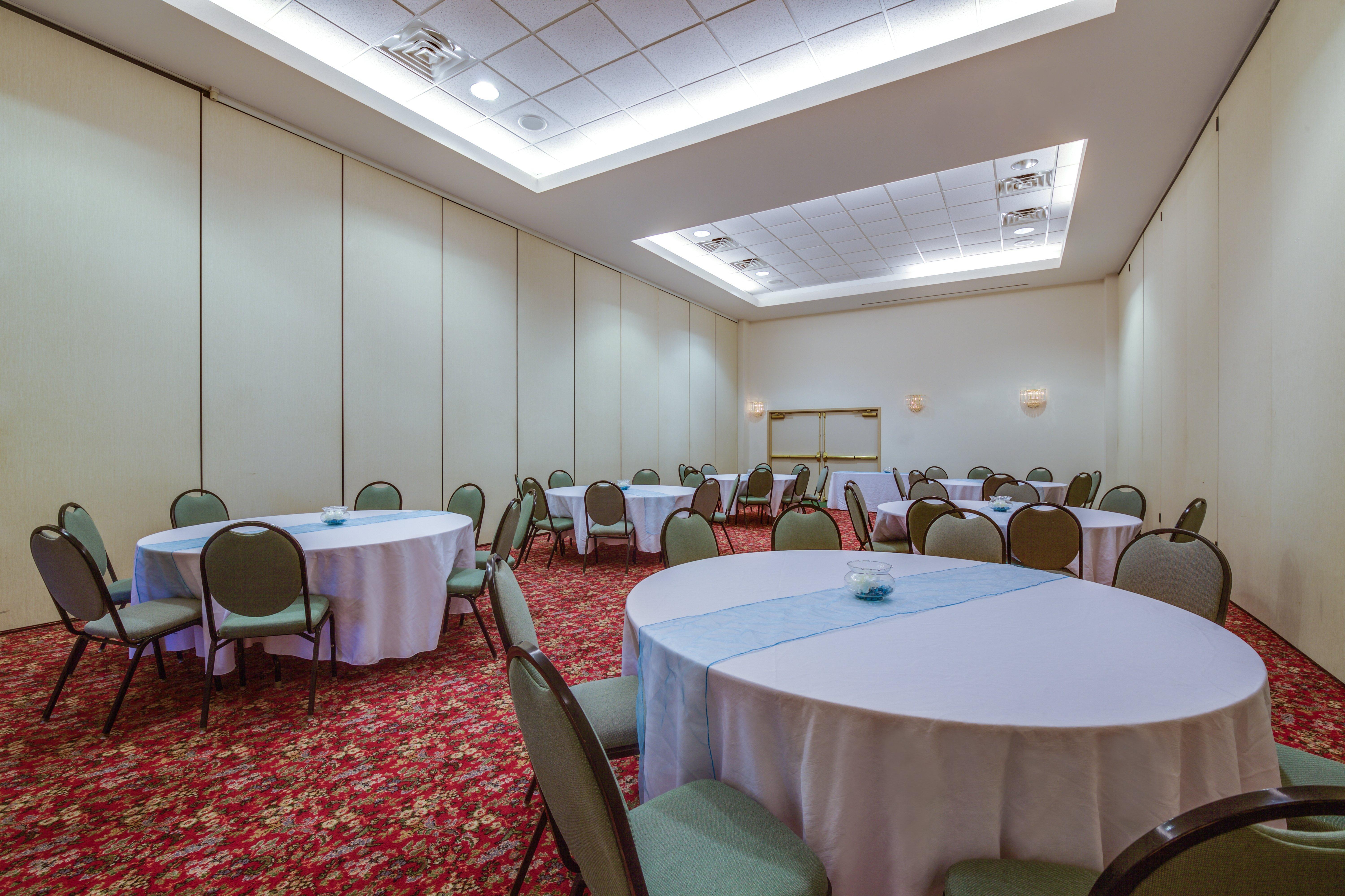 Holiday Inn Express Hotel & Suites Greensboro-East By Ihg Zewnętrze zdjęcie