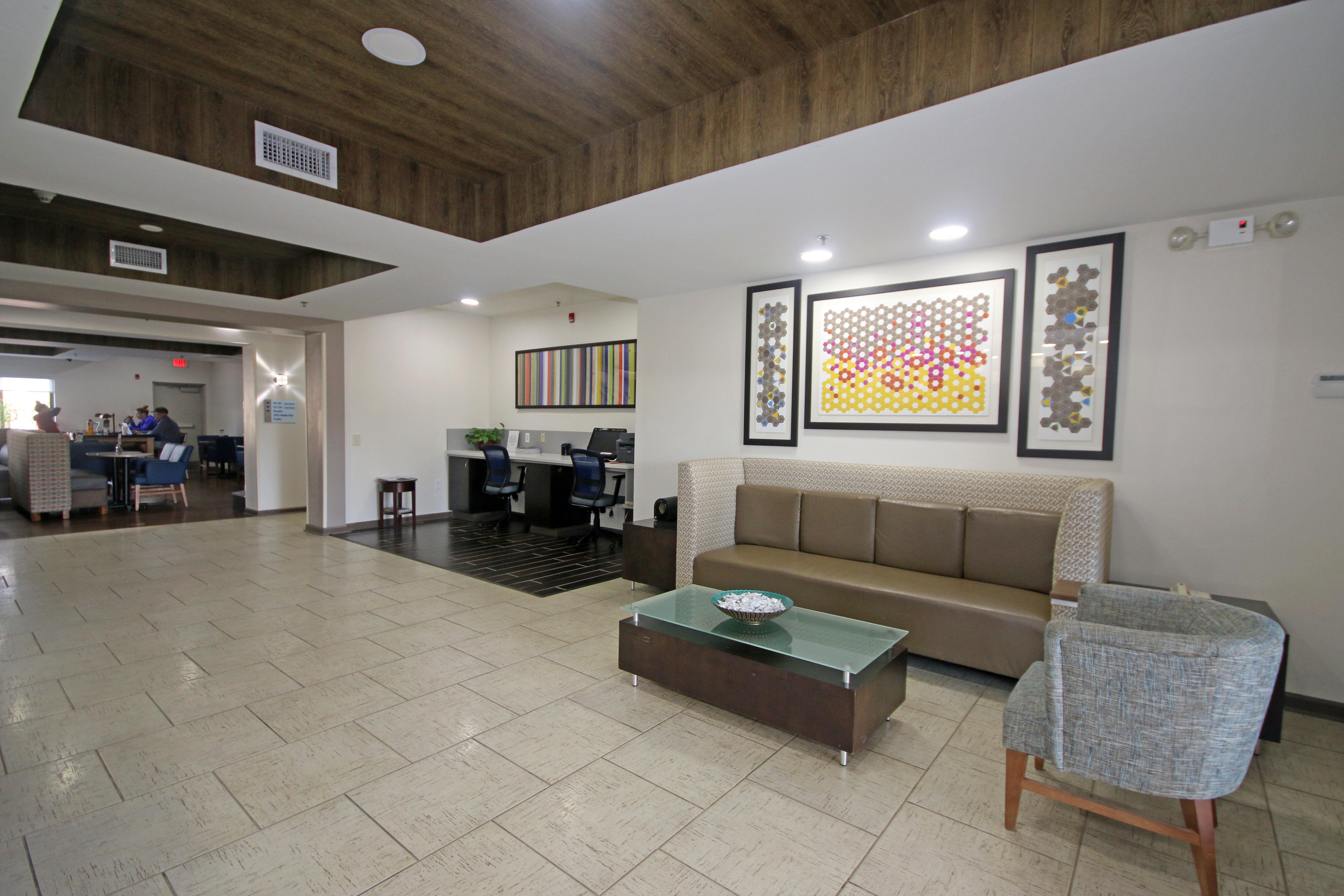 Holiday Inn Express Hotel & Suites Greensboro-East By Ihg Zewnętrze zdjęcie