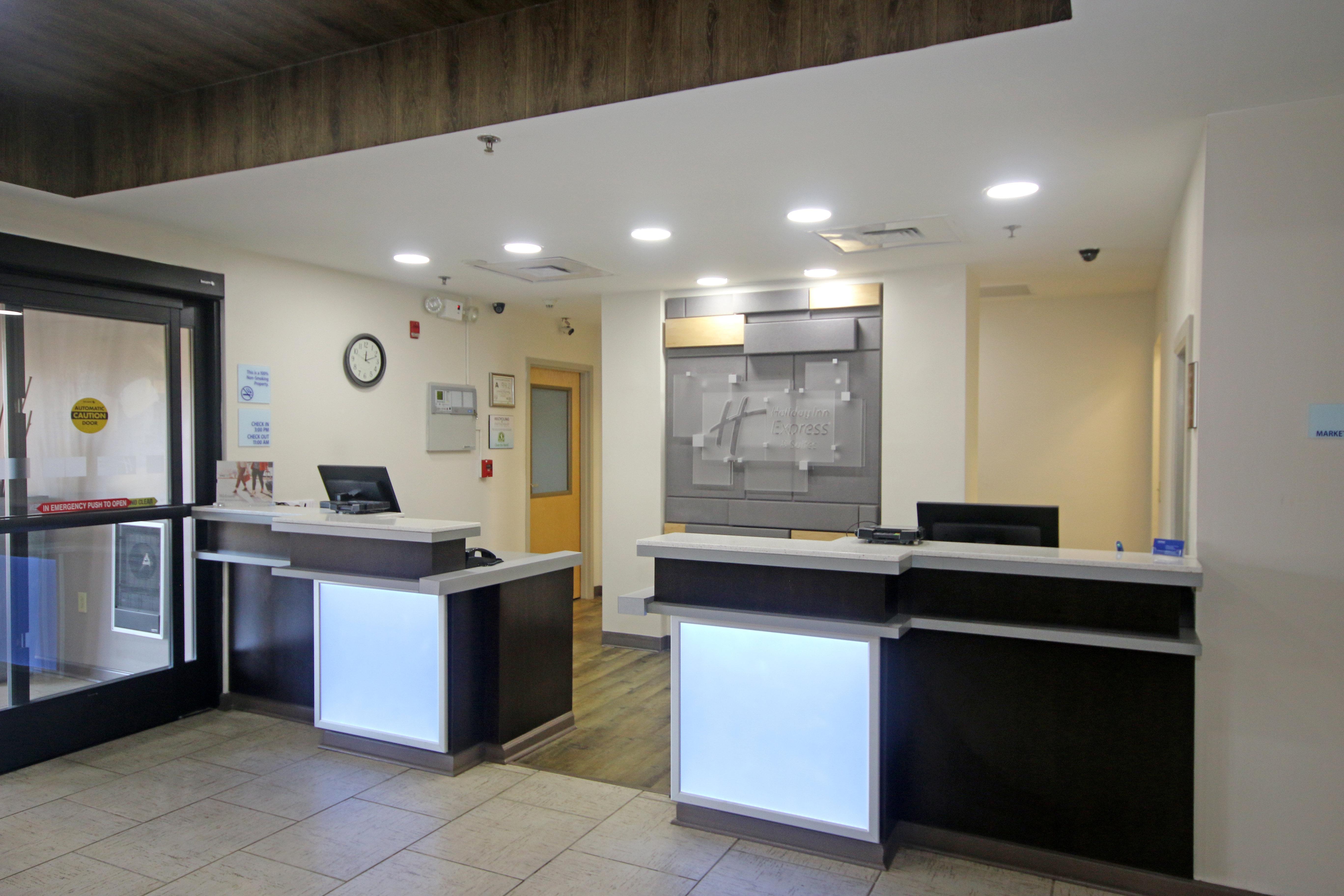 Holiday Inn Express Hotel & Suites Greensboro-East By Ihg Zewnętrze zdjęcie